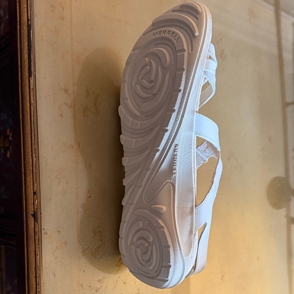 Merrell White Backstrap Sandals - Picture 3 of 4